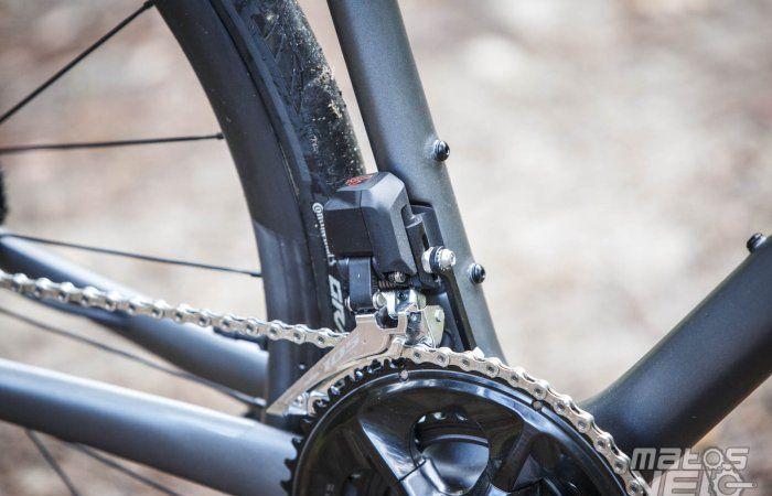 Test del gruppo Shimano 105 Di2 12V R7150, questo a torto poco amato