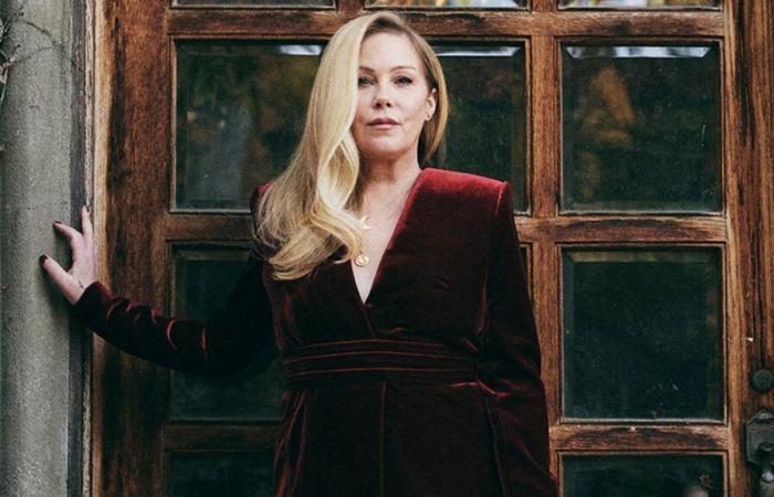 Christina Applegate critica le persone “malate” che apprezzano la distruzione di Hollywood durante gli incendi di Los Angeles