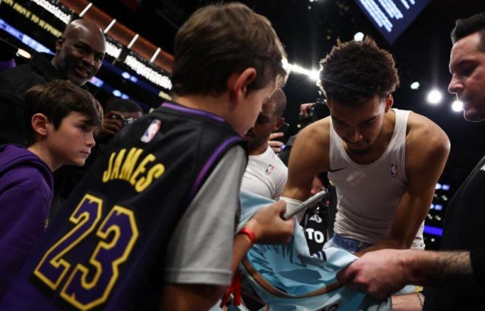 il bellissimo gesto di Victor Wembanyama per i figli di questo allenatore della NBA