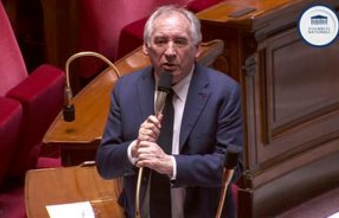 Come François Bayrou afferma di aver superato la sua balbuzie, che lo ha reso “più attento agli altri”