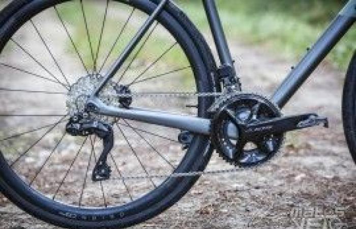 Test del gruppo Shimano 105 Di2 12V R7150, questo a torto poco amato