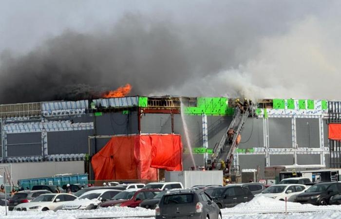 Grave incendio al liceo Bernard-Gariépy