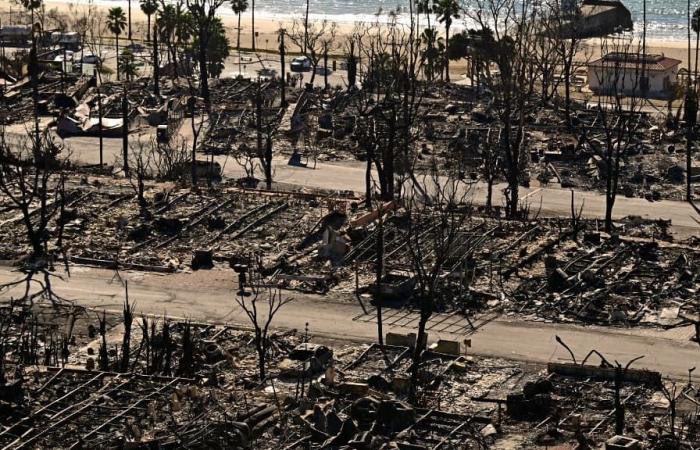 le autorità temono nuovi incendi dovuti ai forti venti