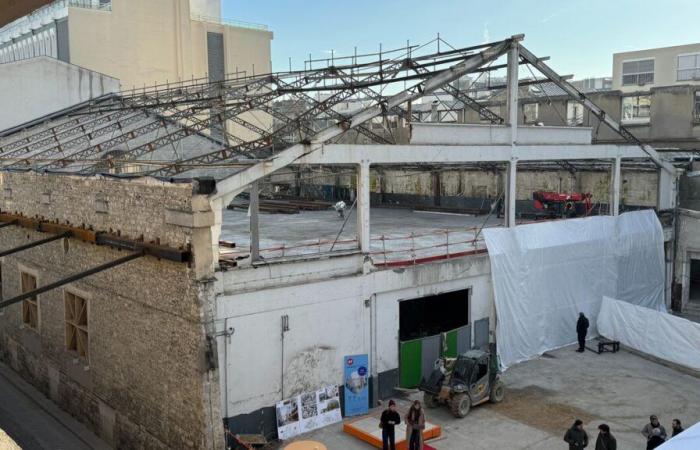 Abitazioni, palestre d’arrampicata… Come Parigi dice addio ai suoi vecchi garage