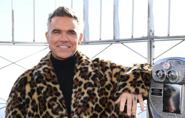 perché Robbie Williams si rifiutò di cantare alla sua incoronazione