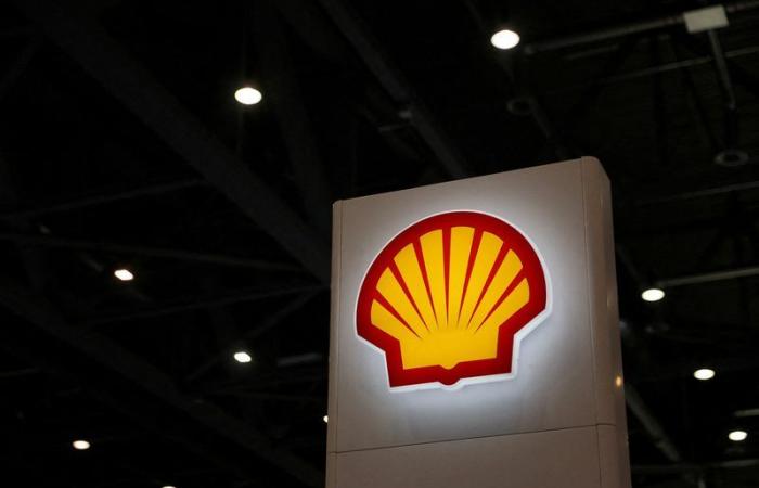 Secondo Cinco Dias, Shell cesserà le sue attività di commercio di gas in Spagna e trasferirà il suo personale