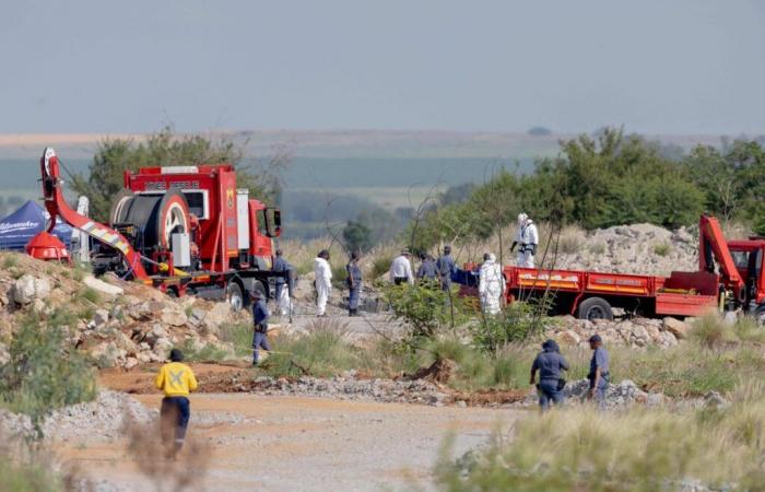 cosa sta succedendo in questa miniera d’oro abbandonata in Sud Africa?