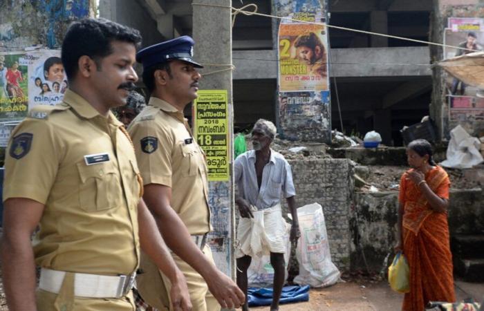 49 uomini arrestati in India con l’accusa di violenza sessuale su un’adolescente