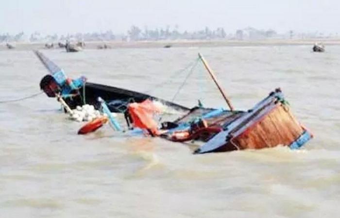 tre pescatori dispersi nel ribaltamento di una canoa