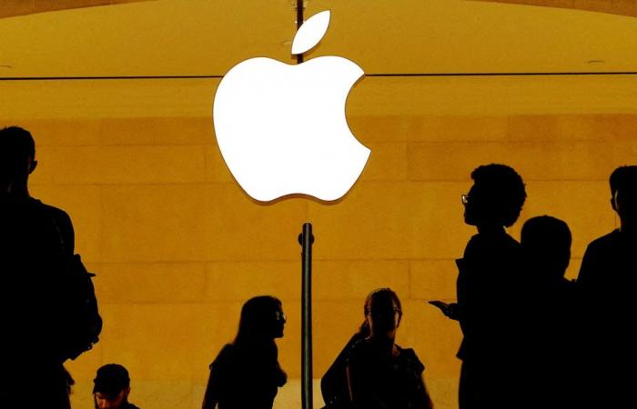 Intelligenza artificiale | Apple disabilita il nuovo strumento per riassumere le notizie dopo errori e reclami della BBC