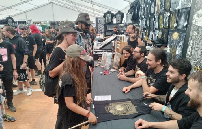 Programma le band all’Hellfest, questa piccola associazione è un’importante etichetta metal