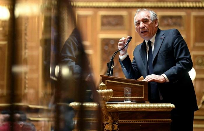 Il governo Bayrou si trova di fronte ad una prima mozione di censura