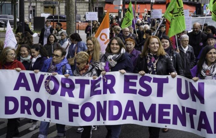 A 50 anni dalla legge Velo, esponenti politici e artistici lanciano un appello a riabilitare le donne “ingiustamente condannate”