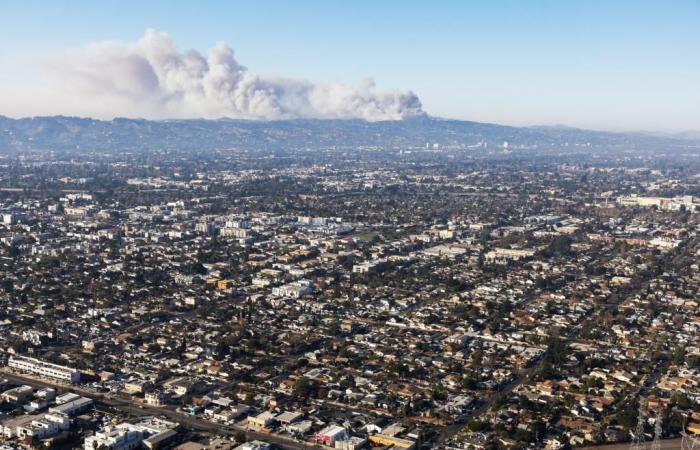 “Questi incendi sono inarrestabili”, solo un elemento può contrastarli