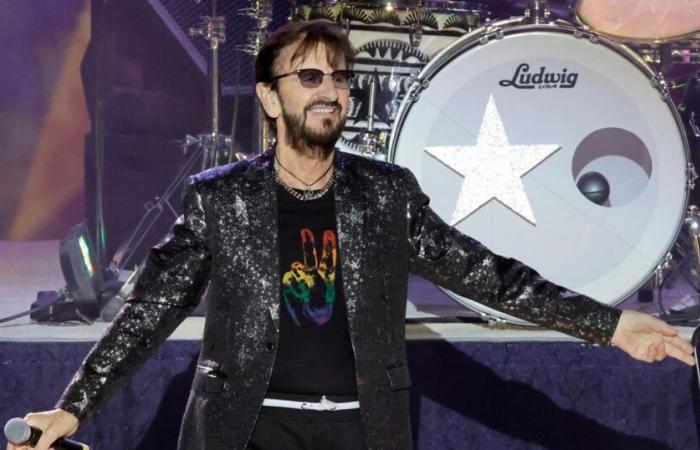 Ringo Starr ha eseguito un concerto di solidarietà per le vittime