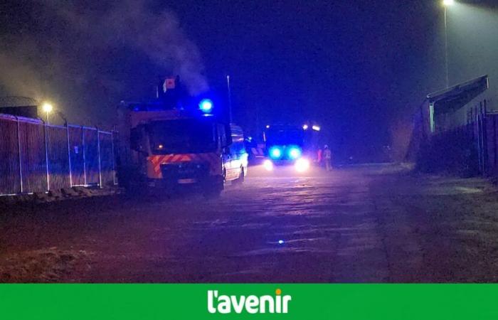 Un perimetro di sicurezza di 200 metri in seguito ad una fuga di gas a Gilly: evacuato un campo di calcio