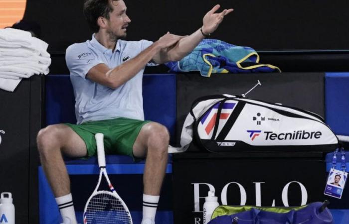 Daniil Medvedev uscito al 2° turno dal 121° al mondo