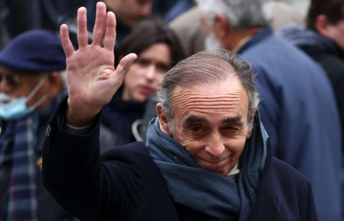 Zemmour, De Villiers, Mégret… Queste le personalità che hanno reso un ultimo omaggio a Le Pen