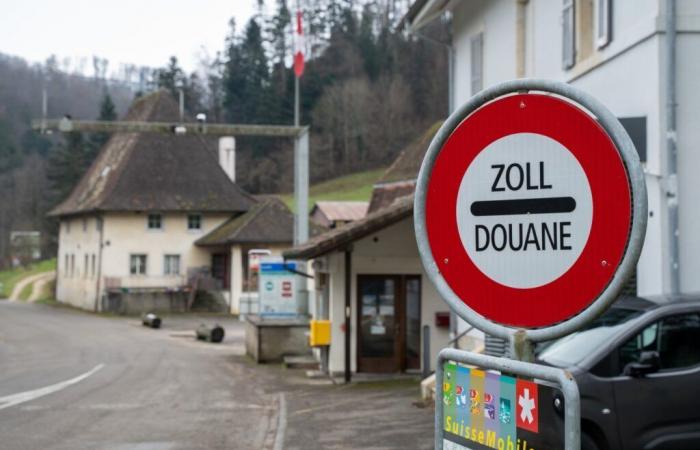 I permessi verranno risparmiati ma la Francia vuole un vero pannello di limitazione alla dogana di Lucelle