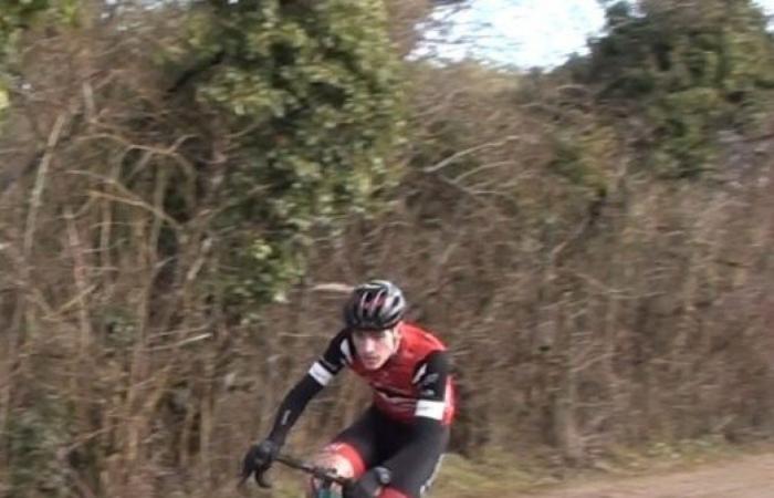 Hugo ANTUNES sul podio del campionato regionale di cross ad Auxerre