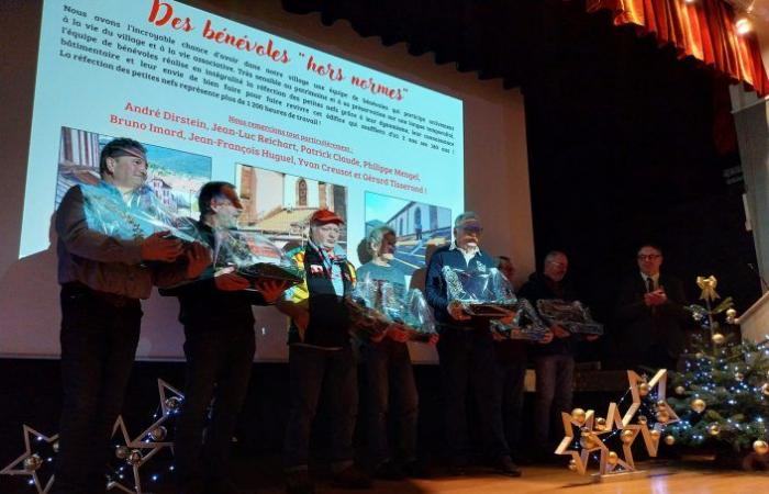 Saint-Maurice-sur-Moselle – Volontari premiati durante il saluto del sindaco