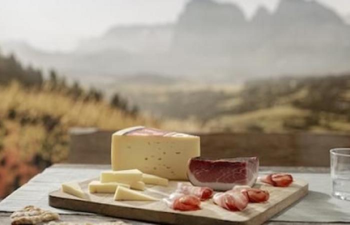 Lo speck dell’Alto Adige IGP e il formaggio Stelvio AOP conquisteranno Parigi dal 6 al 26 gennaio