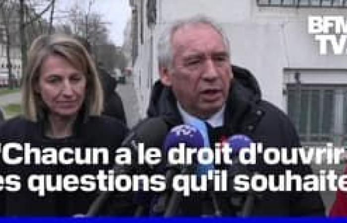 Il primo ministro François Bayrou parla dopo l’incontro con le parti sociali