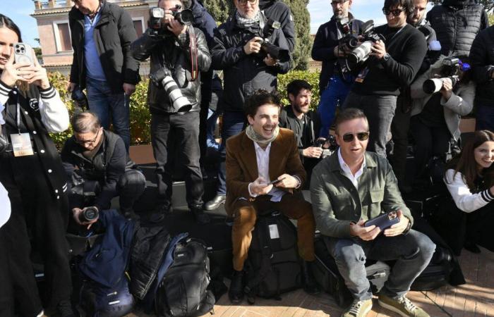 Tra i fotografi, Timothée Chalamet interpreta il disgregatore a Roma