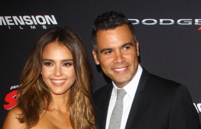 Jessica Alba annuncia il divorzio da Cash Warren dopo 17 anni di matrimonio