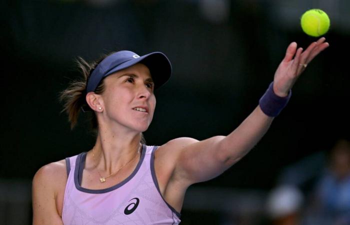 Belinda Bencic approfitta del ritiro di Naomi Osaka per proseguire il suo percorso agli Australian Open