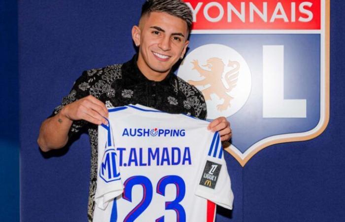 Perri ha lasciato il suo numero a Thiago Almada