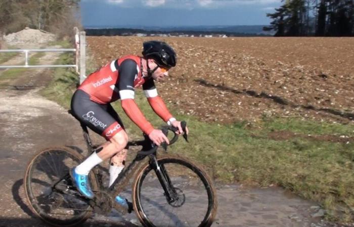 Hugo ANTUNES sul podio del campionato regionale di cross ad Auxerre