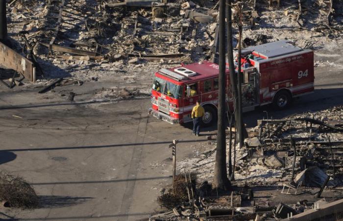 Incendi a Los Angeles | Le migliaia di sfollati dovranno aspettare “almeno una settimana in più”