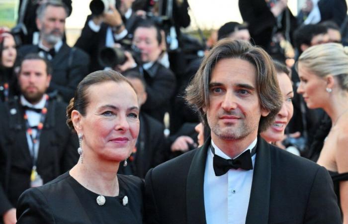 questo rimprovero lo fa a sua madre, Carole Bouquet