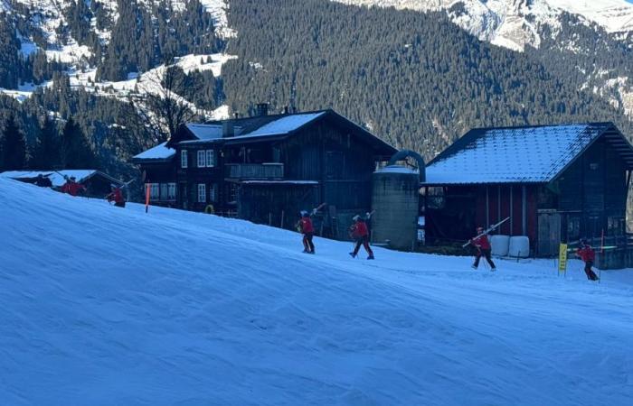 i forti venti portano a ritardi