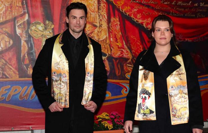 Baptiste Giabiconi si unisce alla principessa Stéphanie e Camille Gottlieb per una gita al circo