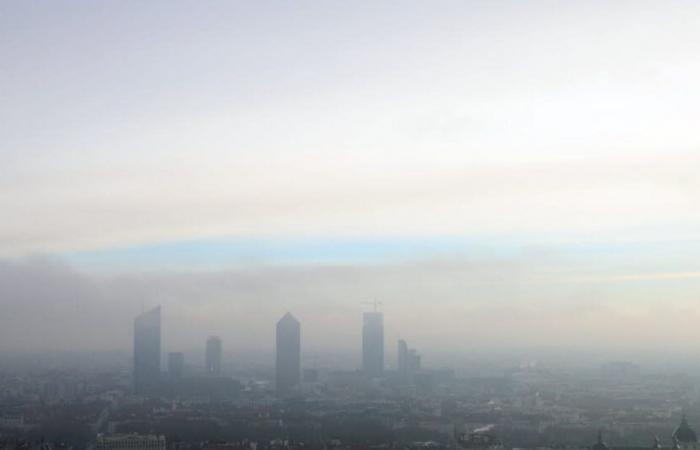 Cos’è quest’odore di bruciato in tutta l’area metropolitana di Lione?