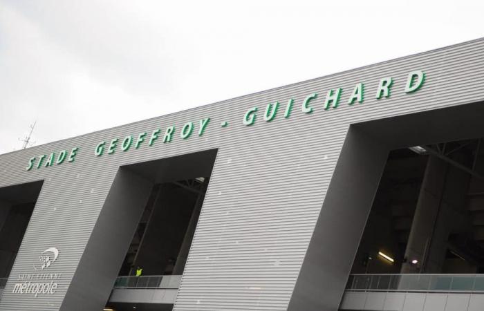 Geoffroy-Guichard ancora taggato dal Lyonnais, Larsonneur preso di mira!