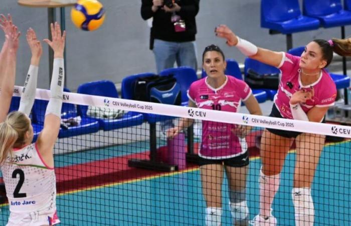 pallone – Lega A (F). Fine di serie per il VNVB, sonoramente battuto in Levallois-Parigi