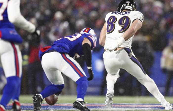 John Harbaugh e Lamar Jackson difendono Mark Andrews dopo il fumble e il drop nella sconfitta dei Ravens