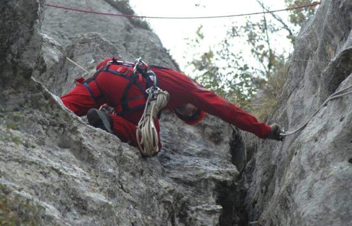 Un cacciatore ferito gravemente in seguito ad una caduta da 30 metri!