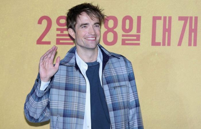 Robert Pattinson, superstar a Seul per presentare “Mickey 17”