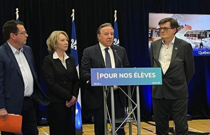 Legault teme una “nuova Roxham”