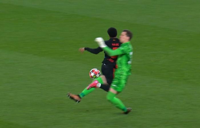 l’incredibile festa del pallone di Benfica-Barça