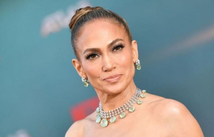 Jennifer Lopez, Lady Gaga e Dakota Johnson sono in corsa per la peggiore attrice dell’anno