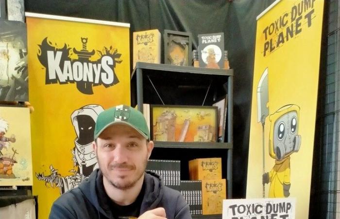 l’illustratore Tom conduce un laboratorio di fumetti