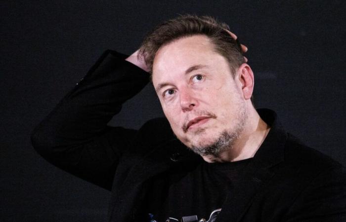 a Niort, un uomo che si dice ostile a Elon Musk graffia due auto Tesla