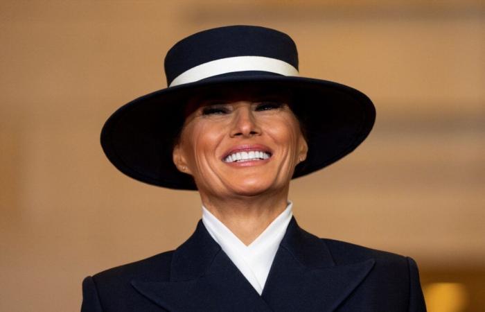 Melania Trump e il suo cappello fanno scalpore all’inaugurazione di Donald Trump