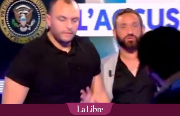 un uomo tenta di scagliarsi addosso a Cyril Hanouna in diretta (VIDEO)