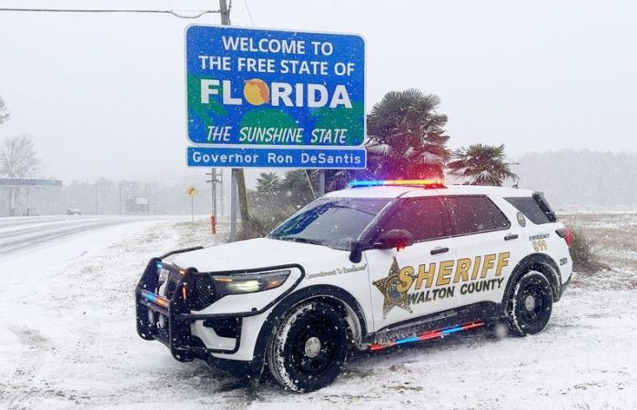 La Florida vede le nevicate più abbondanti nella storia dello stato mentre la tempesta invernale si abbatte sul sud